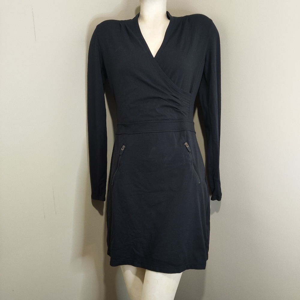 ATHLETA Suedy Lady Black Long Sleeve Dress Sz A Athleisure Thumbholes
